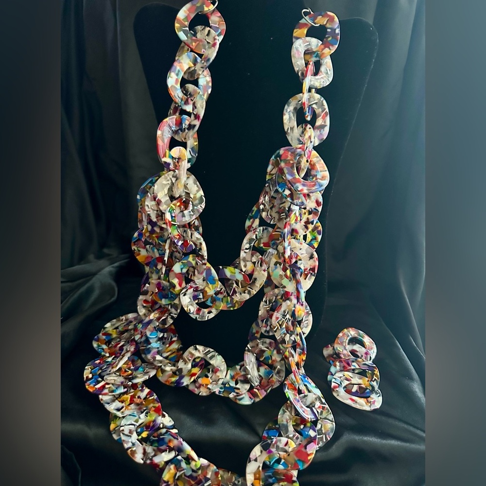 Sassy Jones confetti acrylic necklace/earring set.